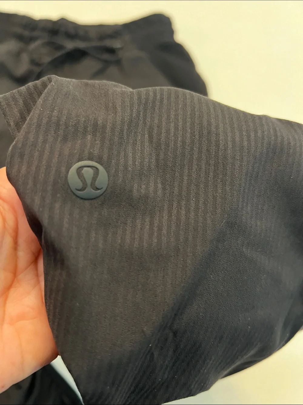 LULULEMON DANCE STUDIO BLACK PANTS SIZE 2